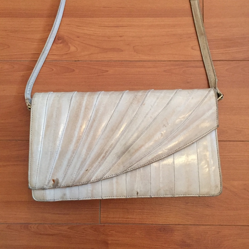 Vintage Creme Eel Skin Shoulder Bag